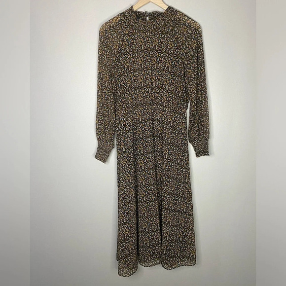 Madewell Resourced Georgette Smocked Neck Midi Dress in Folktale Paisley medium - Picture 1 of 12